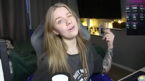 Megan online show from December 17, 2024, 1:27 pm