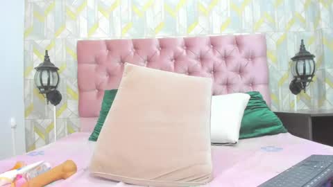 candy_sex18_ online show from December 7, 2024, 3:19 pm