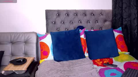 YECENIA - online show from March 7, 2026, 5:48 am