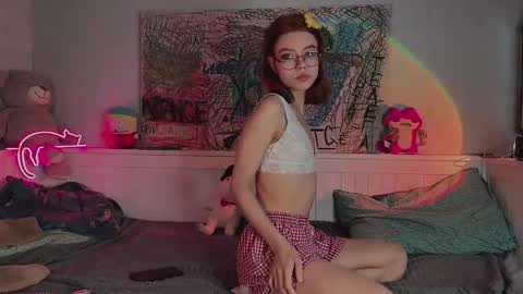 candybeee online show from November 13, 2025, 11:58 pm