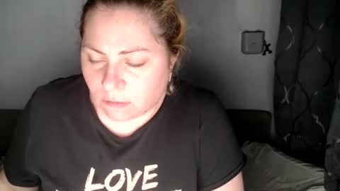 Laura online show from February 19, 2025, 5:38 am