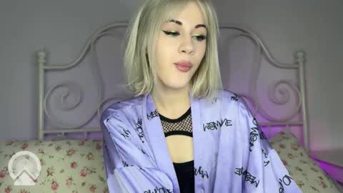 You can call me HH online show from September 24, 2025, 5:27 pm