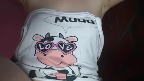 Snapshot of candylovet chatting on February 24, 2025, 7:30 pm candylovet online show from February 24, 2025, 7:30 pm