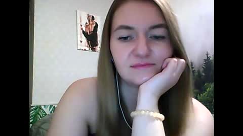 Daisy online show from March 1, 2025, 9:04 pm