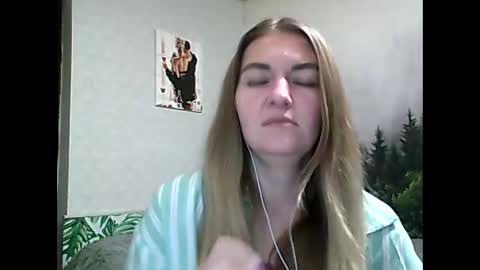 Daisy online show from September 24, 2025, 8:23 pm