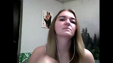 Daisy online show from October 12, 2025, 8:08 pm