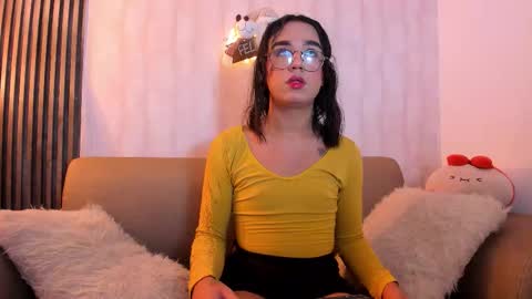 candypink12 online show from December 22, 2025, 5:15 am