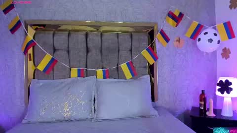 Snapshot of candys_victoria chatting on June 25, 2026, 5:12 am Candys Victoria online show from June 25, 2026, 5:12 am