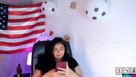 Snapshot of candys_victoria chatting on July 5, 2026, 5:14 am Candys Victoria online show from July 5, 2026, 5:14 am