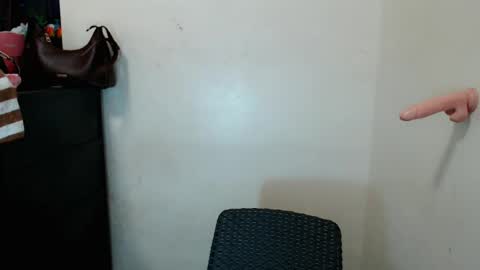Snapshot of candysweetcum_ chatting on July 11, 2026, 9:34 am CALL ME SAM online show from July 11, 2026, 9:34 am