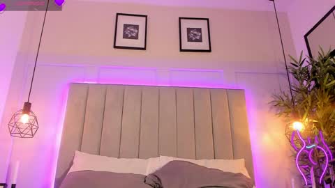 candyyvega online show from April 9, 2026, 9:42 pm