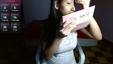 Violeta online show from November 23, 2025, 5:07 am