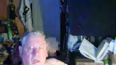 canoelicker69 online show from September 25, 2025, 10:19 am