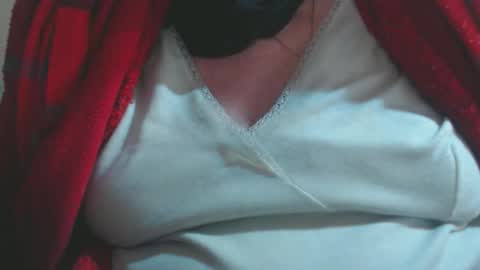 Cinzia  ex regina  online show from April 16, 2026, 2:07 pm