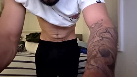 cappinrc8 online show from November 6, 2025, 4:02 am