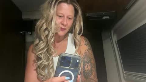 carebear5719 online show from April 19, 2026, 2:55 am