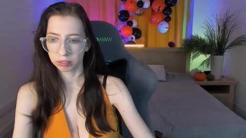 careyjonas online show from October 22, 2025, 5:34 pm