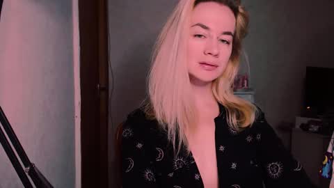 Carin online show from September 18, 2025, 3:41 am