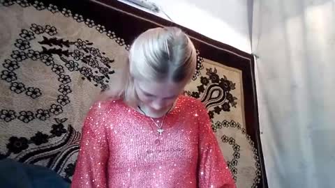 Kira online show from May 20, 2026, 3:13 am