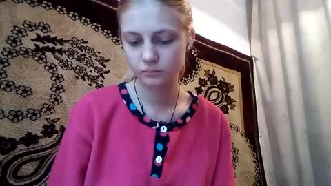 Kira online show from May 22, 2026, 3:24 am