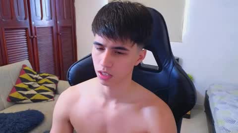 carl_dixon online show from May 18, 2026, 7:41 pm