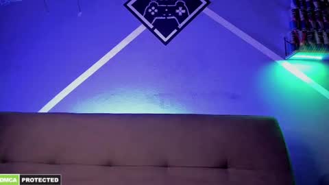 Snapshot of carl_smithh chatting on October 10, 2025, 5:01 pm Carl online show from October 10, 2025, 5:01 pm