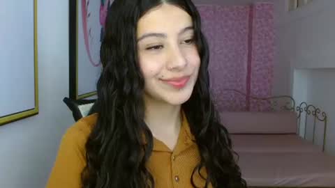 Snapshot of carla_cortess_ chatting on June 18, 2026, 8:24 pm Carla online show from June 18, 2026, 8:24 pm