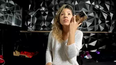 Snapshot of carlamarrinson chatting on December 15, 2024, 9:20 pm carlamarrinson online show from December 15, 2024, 9:20 pm