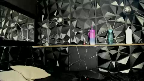 Snapshot of carlamarrinson chatting on February 10, 2025, 9:25 am carlamarrinson online show from February 10, 2025, 9:25 am