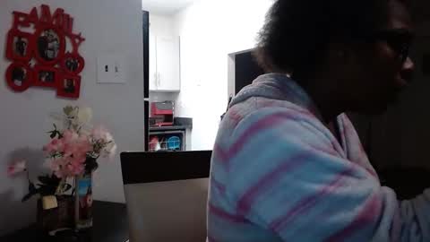 Carlie online show from February 19, 2026, 11:28 am