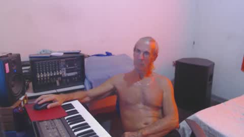 carlos online show from February 18, 2026, 11:28 am