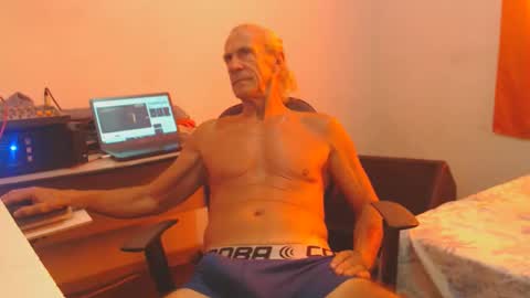 carlos online show from April 21, 2026, 11:27 am