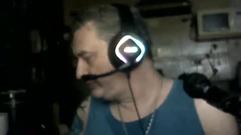 Snapshot of carlos712009 chatting on February 24, 2026, 4:32 am carlos712009 online show from February 24, 2026, 4:32 am