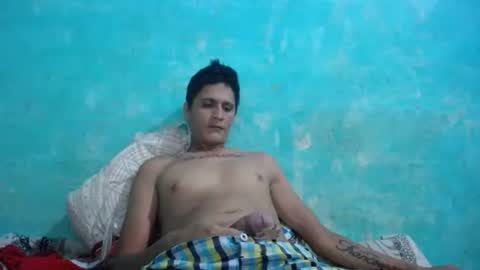carlos_steven online show from April 27, 2026, 3:04 am