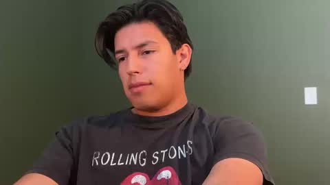 carlosjosecb2 online show from October 16, 2025, 4:41 pm