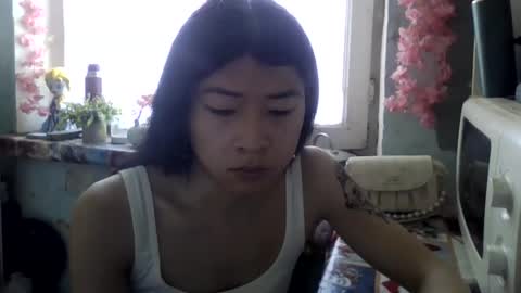 CarlyJoy online show from May 26, 2026, 9:49 am