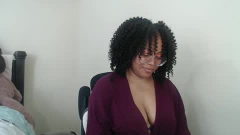 CARAMEL xoxo online show from March 23, 2026, 2:43 pm