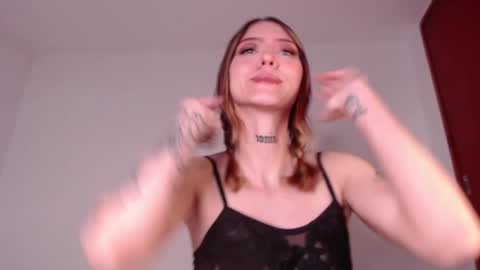 carmennrusso online show from March 12, 2025, 1:36 am