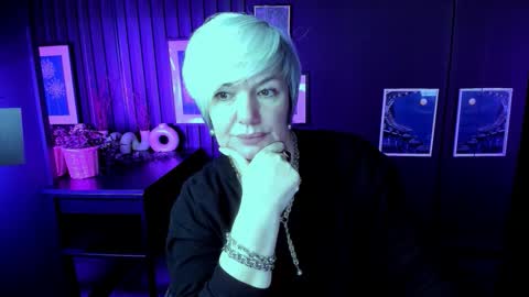 Carmen online show from November 29, 2025, 8:45 pm