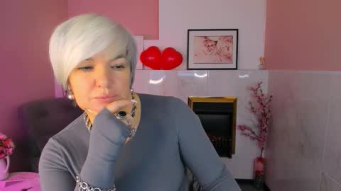 Snapshot of carmensoft chatting on February 9, 2026, 8:46 pm Carmen online show from February 9, 2026, 8:46 pm