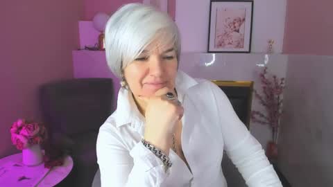 Carmen online show from April 15, 2026, 9:16 am