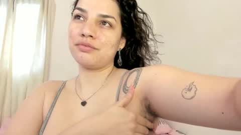 carmesix__ online show from November 11, 2025, 9:59 pm