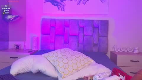 caro_lovings online show from May 15, 2026, 3:46 am