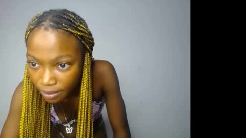 caroline online show from November 10, 2025, 6:18 pm