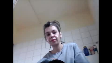 caroisback online show from November 11, 2025, 11:43 am