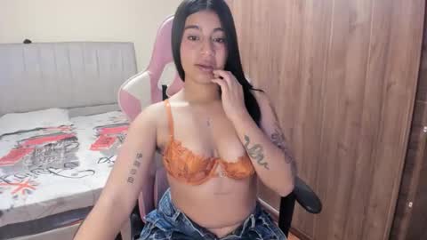 carol gomez73 online show from April 28, 2026, 10:42 am