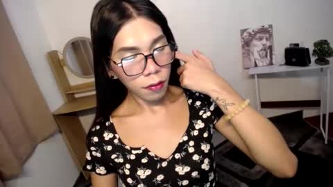 Snapshot of carol_linaxxx chatting on December 6, 2024, 3:41 am Carolina online show from December 6, 2024, 3:41 am