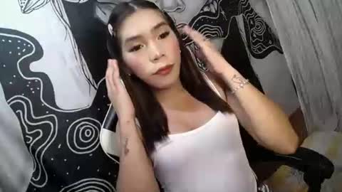 Snapshot of carol_linaxxx chatting on November 14, 2025, 12:04 pm Carolina online show from November 14, 2025, 12:04 pm