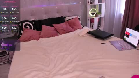 carol_may_ online show from March 7, 2025, 5:51 am