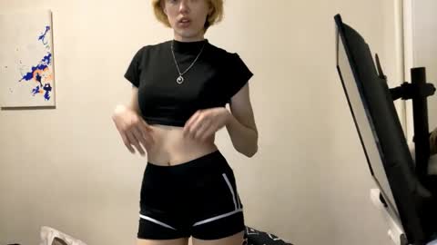 Call me Carol online show from November 25, 2025, 4:18 pm